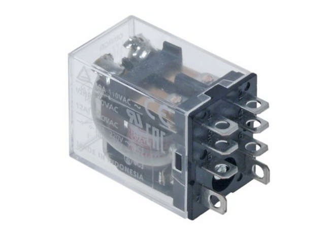 Relä Omron LY2 220-240VAC 12A 2CO F4.8mm